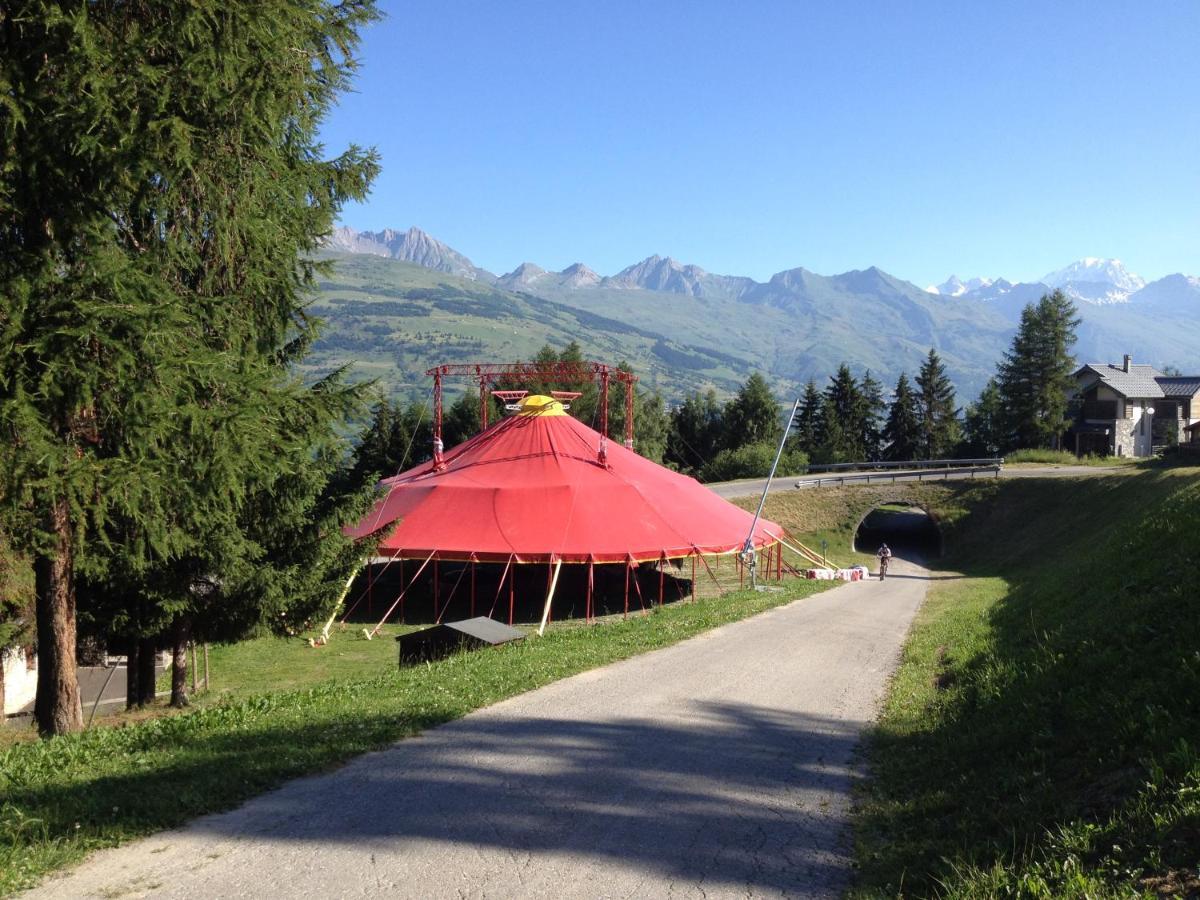 Chalet Miravidi, Montchavin-La Plagne, Jacuzzi & Sauna Luaran gambar