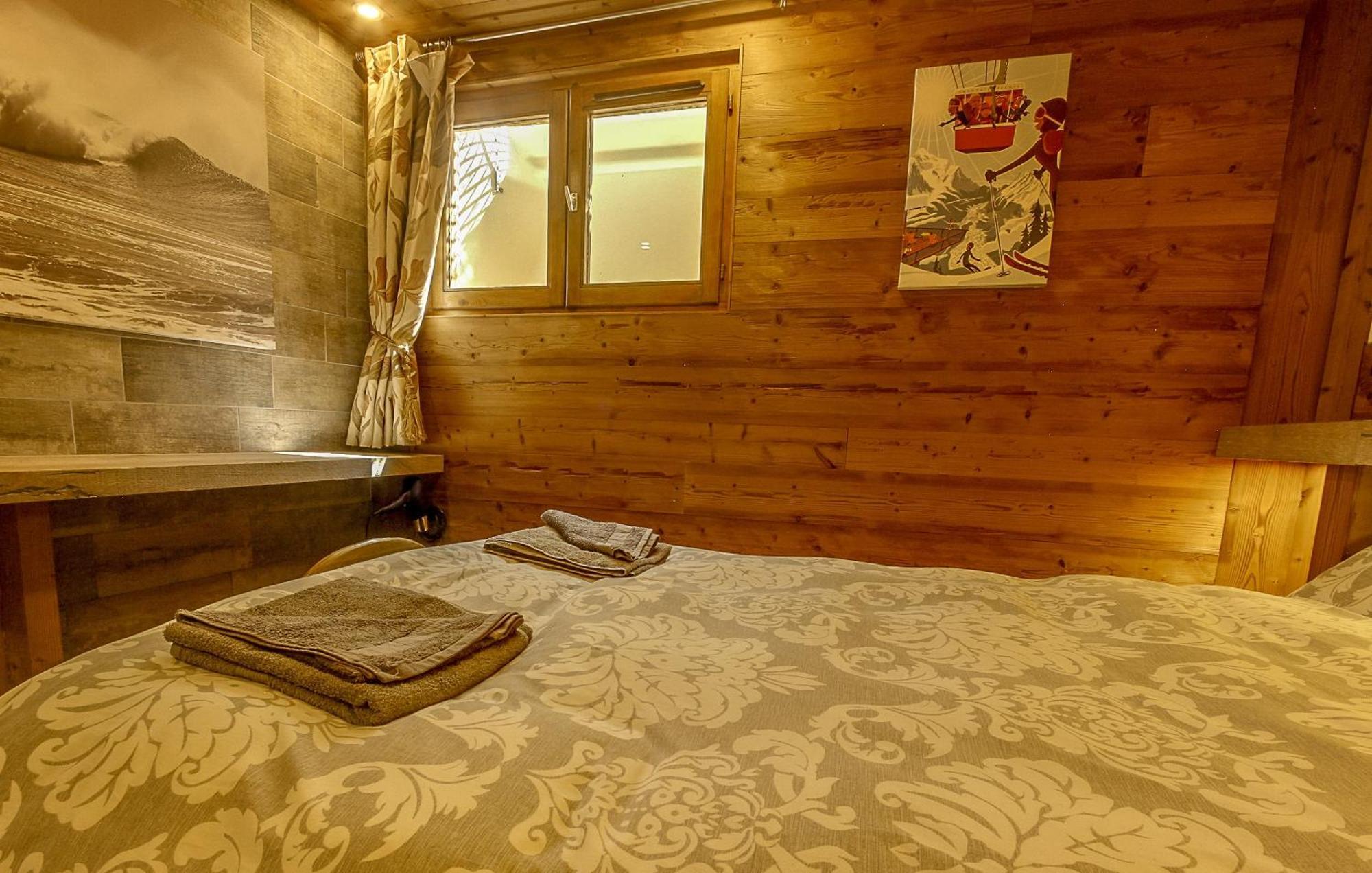 Chalet Miravidi, Montchavin-La Plagne, Jacuzzi & Sauna Bilik gambar